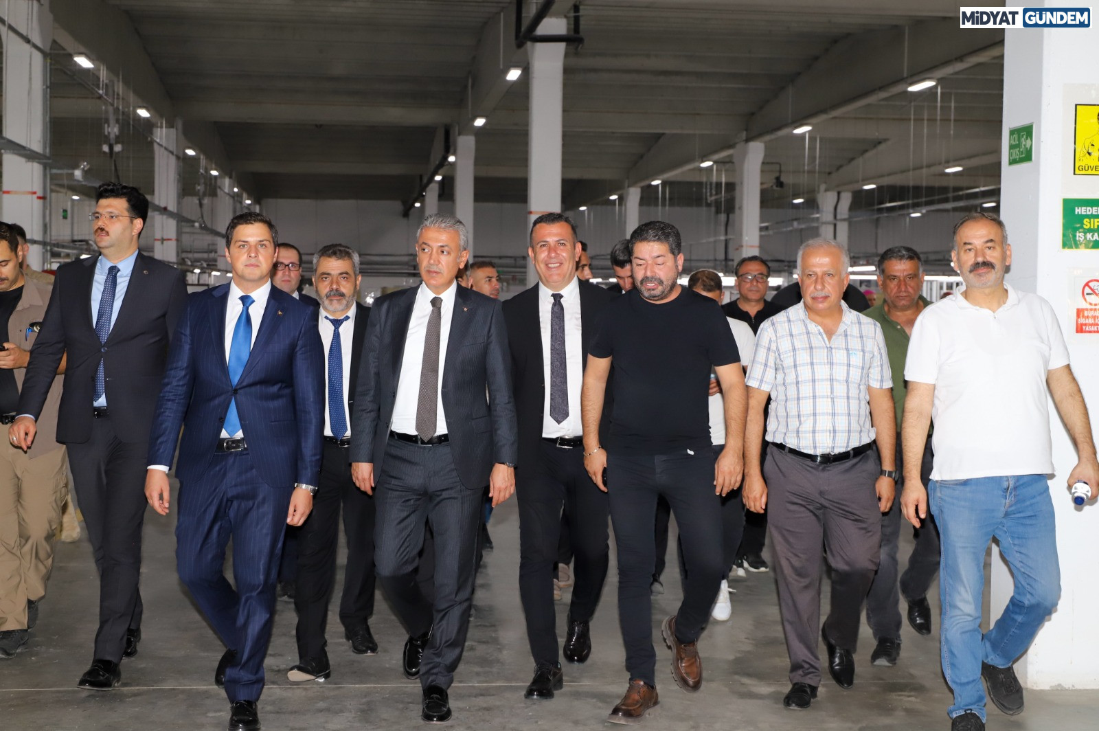 Vali Akkoyun, Savur’da Tekstil Fabrikasını Ziyaret Etti (1)