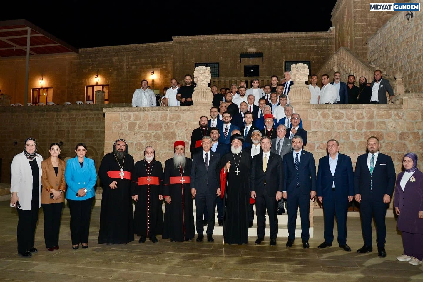 Ak Partili Sırakaya Midyat’ta Ziyaretlerde Bulundu (4)
