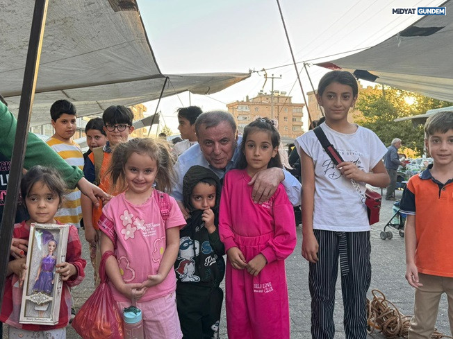 Başkan Veysi Şahin Pazar Esnafını Ziyaret Etti (2)