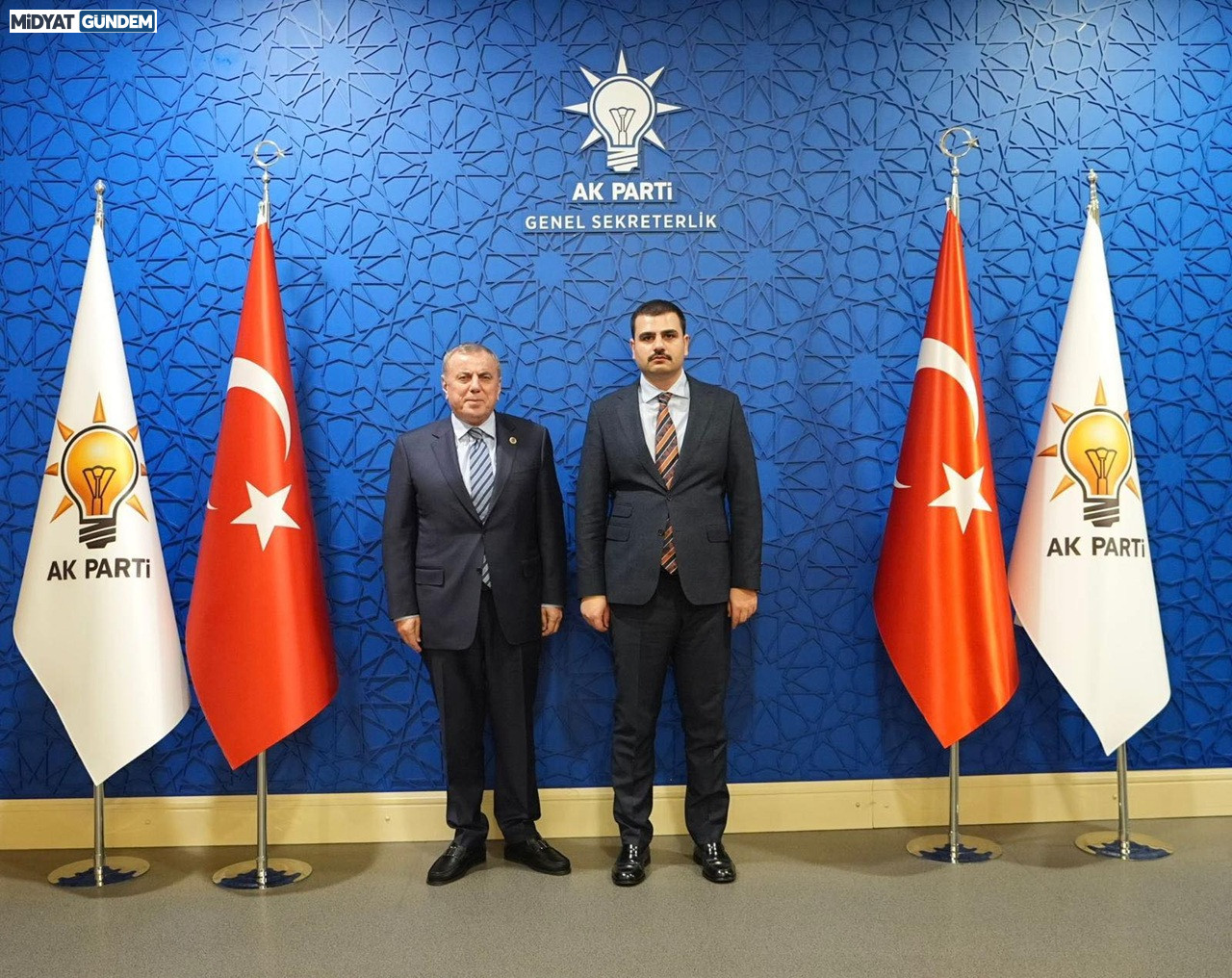 Ak Parti Genel Merkezinde Hizmet Ve Eser Zirvesi