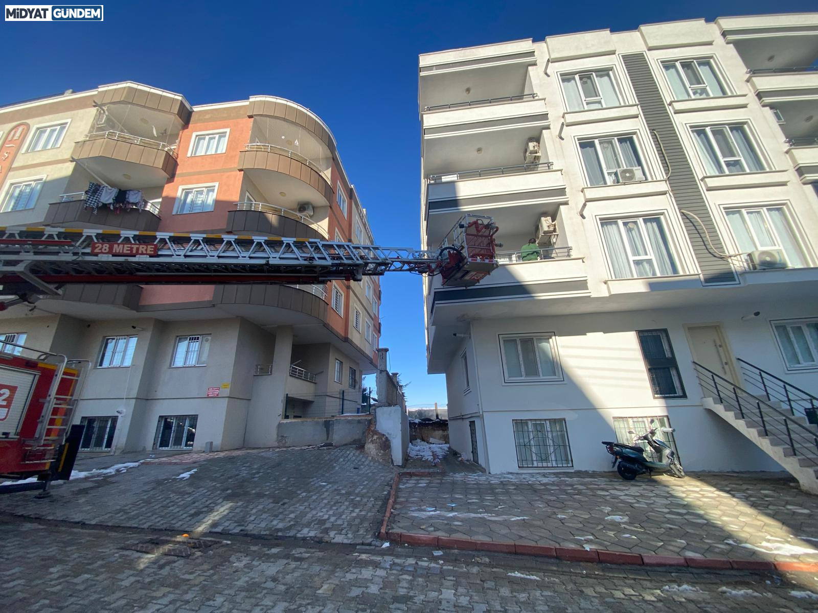 Midyat'ta Korkutan Dakikalar İtfaiye Yetişti (5)