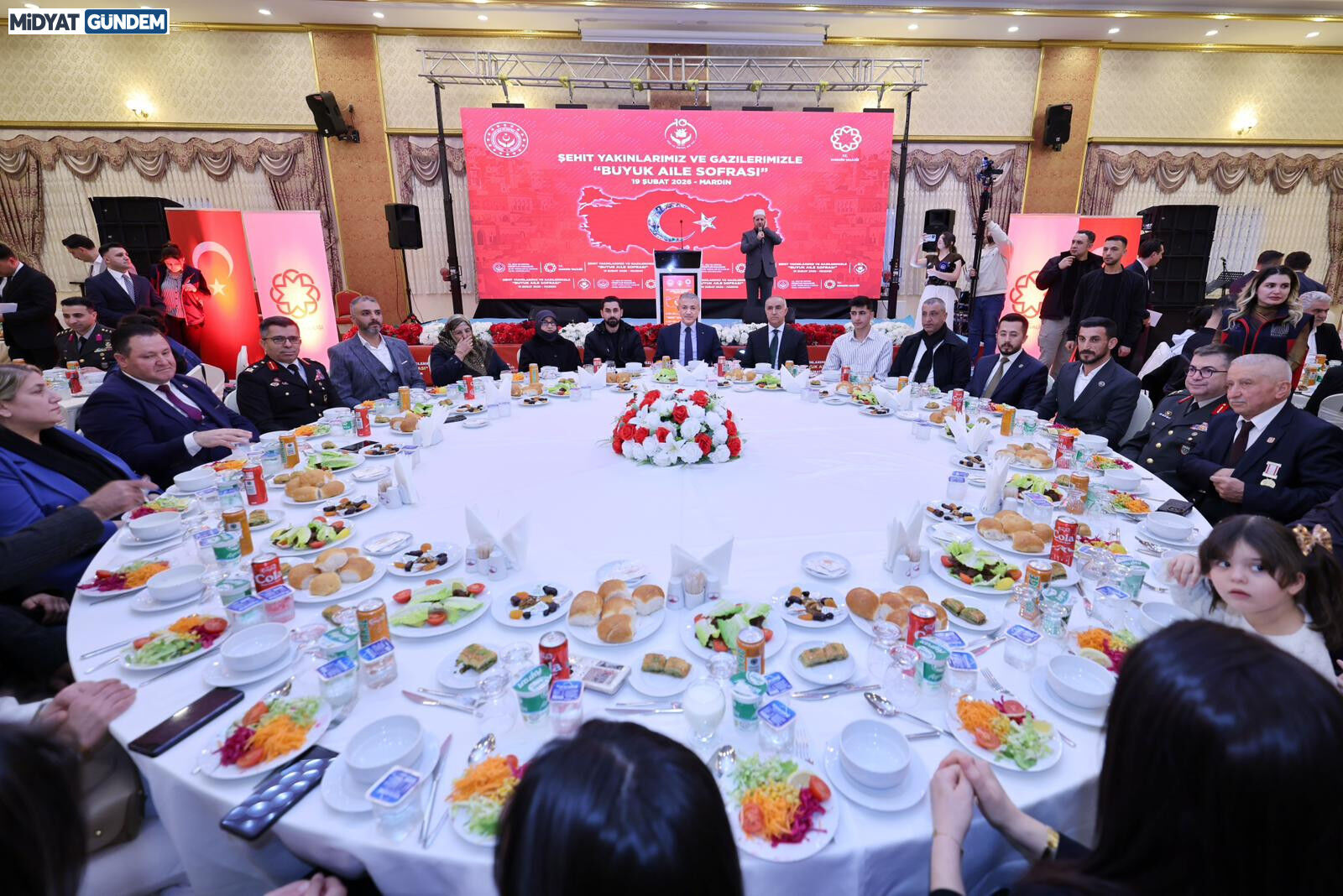 Mardin'de, “Büyük Aile Sofrası” İftar Programı Düzenlendi