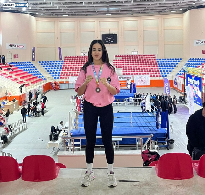 Maü’den Bir Şampiyonluk Başarısı Daha (2)