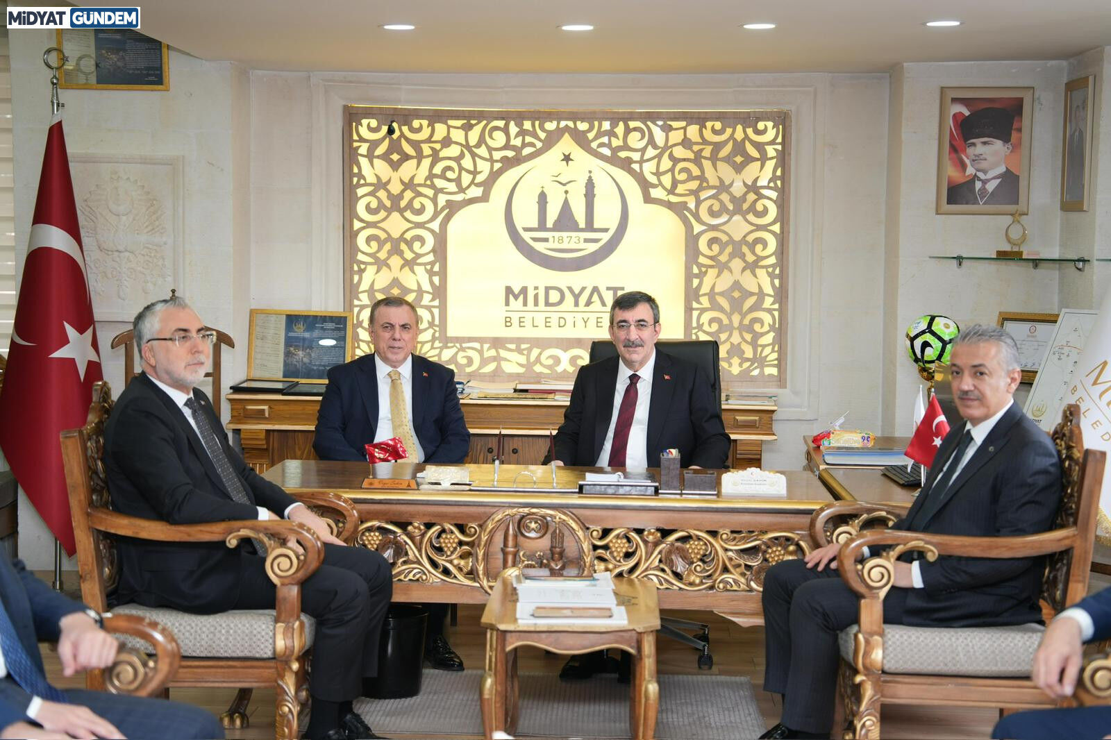 Cumhurbaşkanı Yardımcısı Yılmaz Midyat’ta (2)