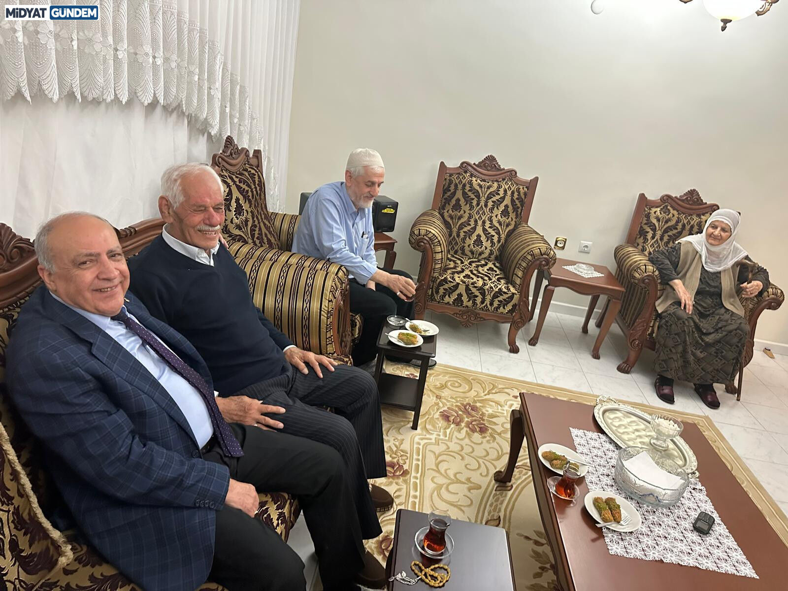 Dr. Nihat Özkan, Hem Şifa Dağıttı Hem Skor Bildi (15)