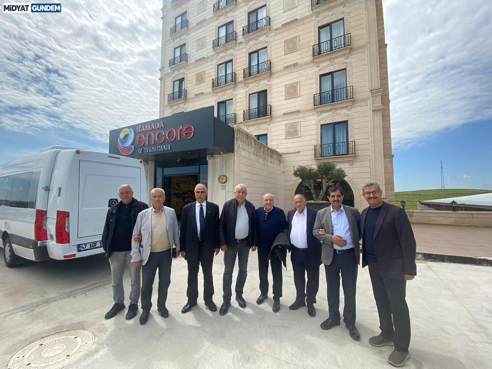 Dr. Nihat Özkan, Hem Şifa Dağıttı Hem Skor Bildi (2)