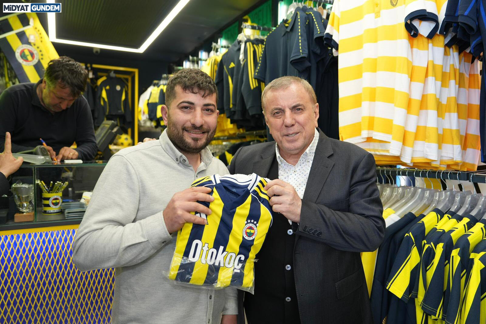 Fenerium Tırı Midyat’ta Yoğun İlgi Gördü (2)