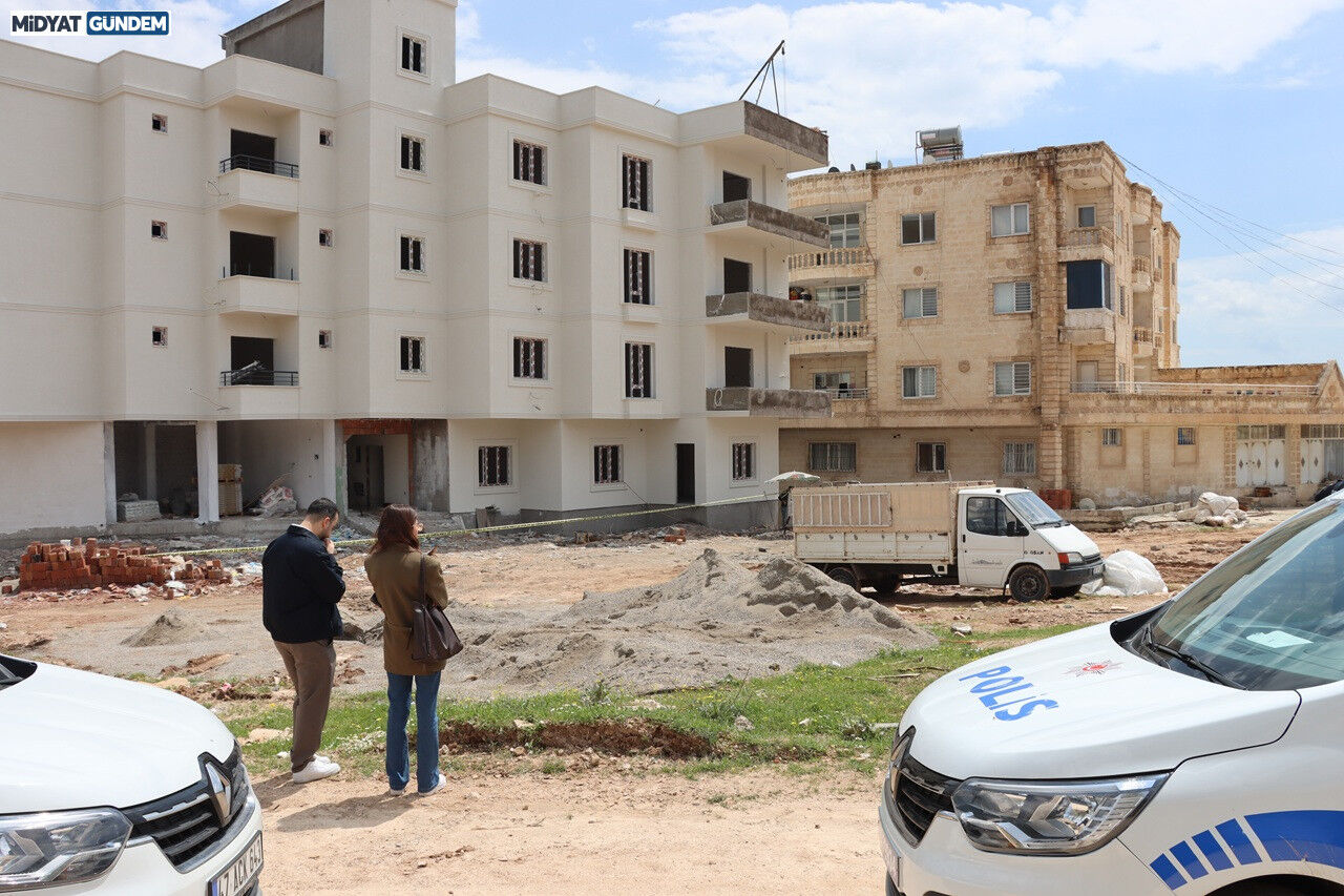 Midyat’ta İş Kazası 4. Kattan Düşen İşçi Hayatını Kaybetti (1)