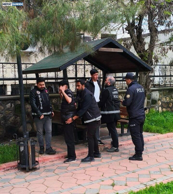 Midyat’ta Parklarda Narko Denetimi (4)