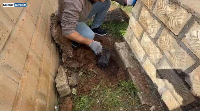 Nusaybin’de Mezarlıkta Uyuşturucu Operasyonu (1)