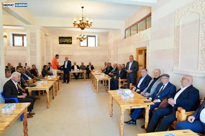 Midyat’ta Bayramlaşma Geleneği Şahinler Konağı’nda Yaşatılıyor (6)