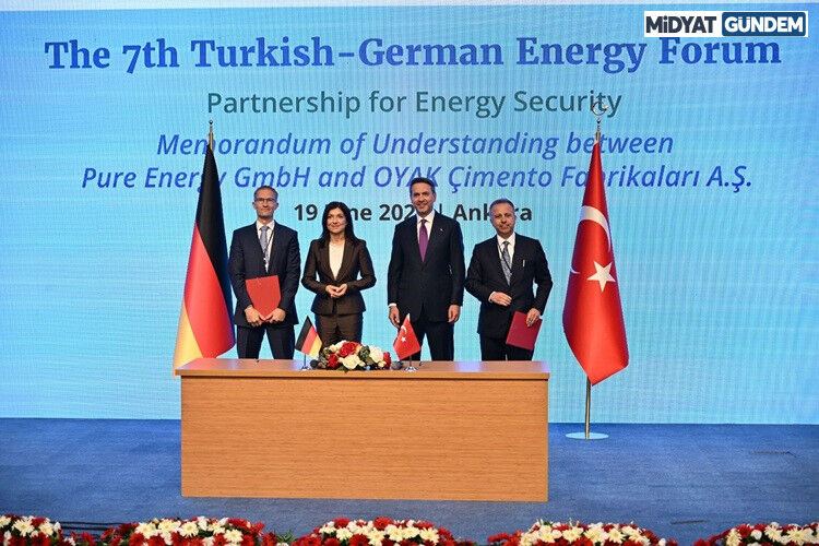 Oyak Çimento Ve Pure Energy 1