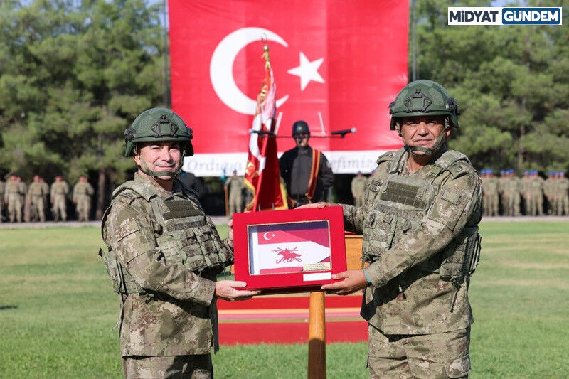 70’Inci Mekanize Piyade Tugayında Sancak Ve Komuta Değişimi (5)