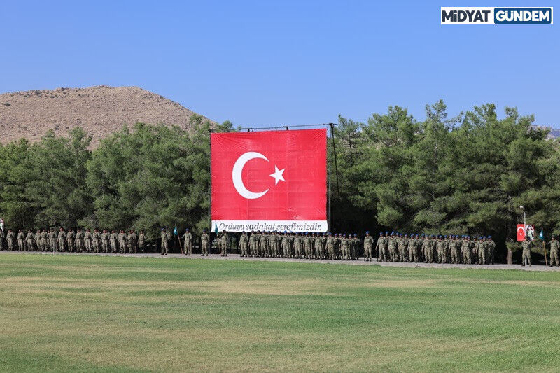 70’Inci Mekanize Piyade Tugayında Sancak Ve Komuta Değişimi (8)