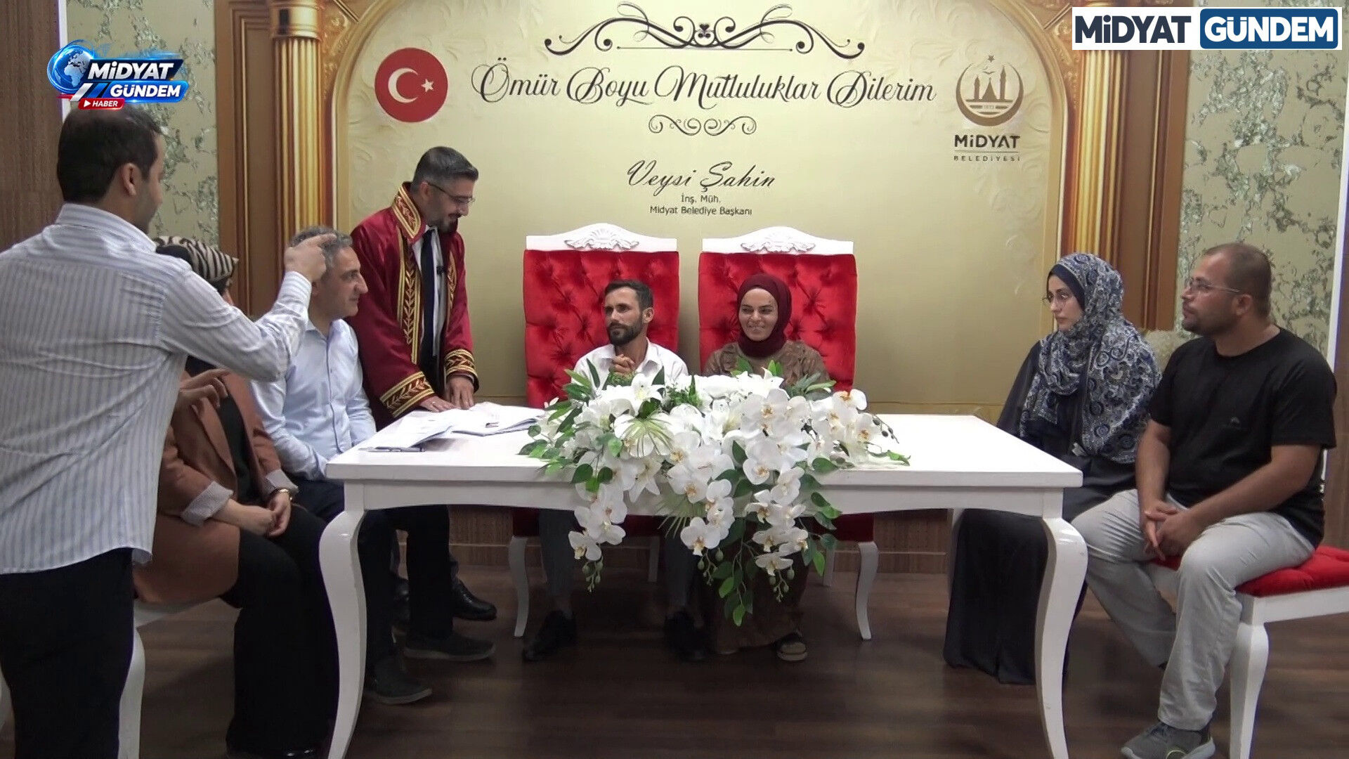 Midyat’ta İşitme Engelli Çiftin Nikâhları İşaret Diliyle Kıyıldı