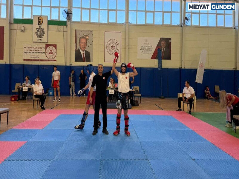 Bayraklı Belediyesi Kick Boksta Zirvede (3)