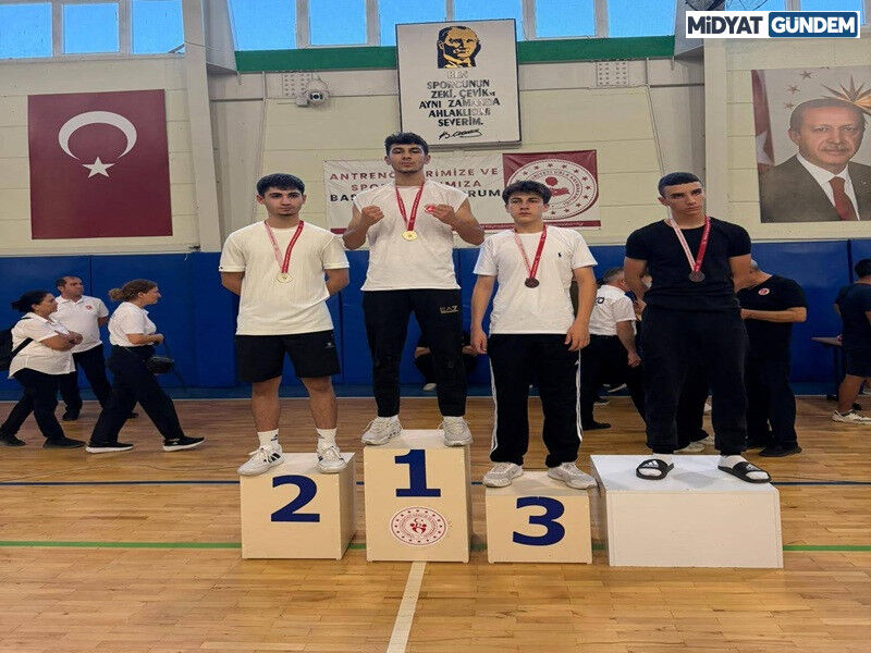 Bayraklı Belediyesi Kick Boksta Zirvede (7)