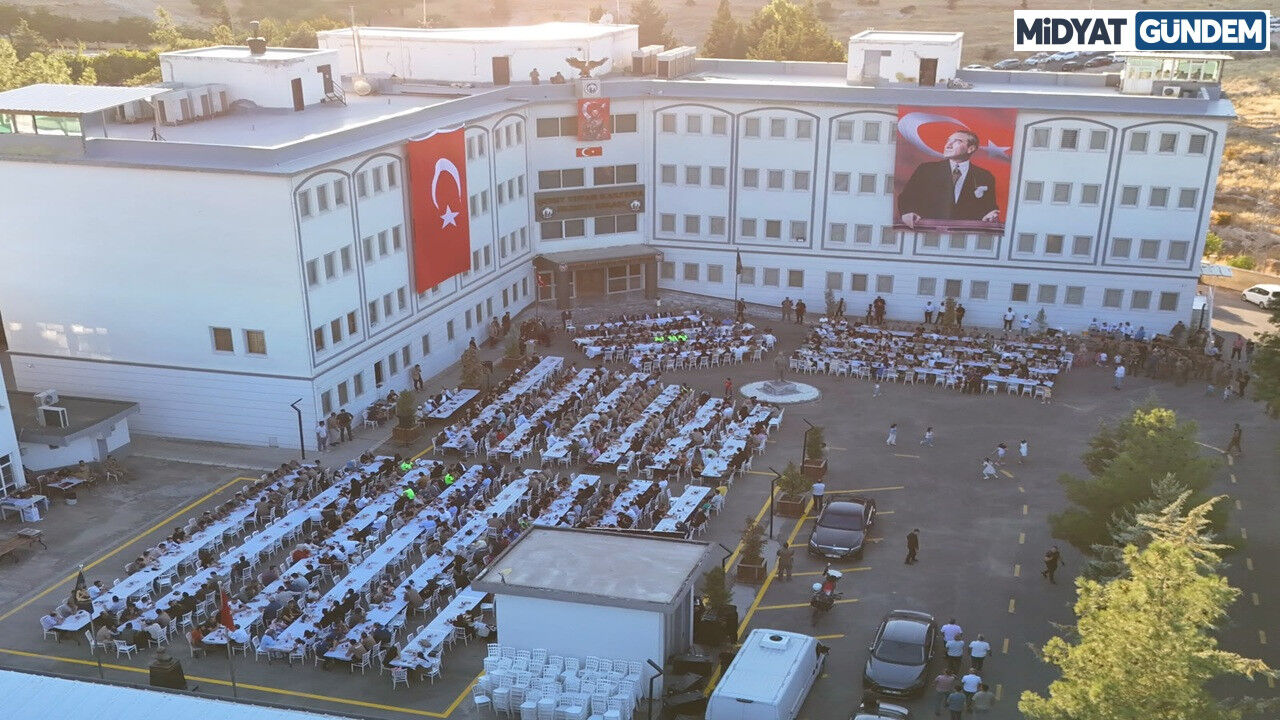 Mardin’de Şehit Özel Harekat Şube Müdürü Ve Güvenlik Korucuları Anıldi