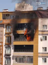 Midyat'ta Havuzlu Kent Sitesi'nde Yangın Paniği (1)