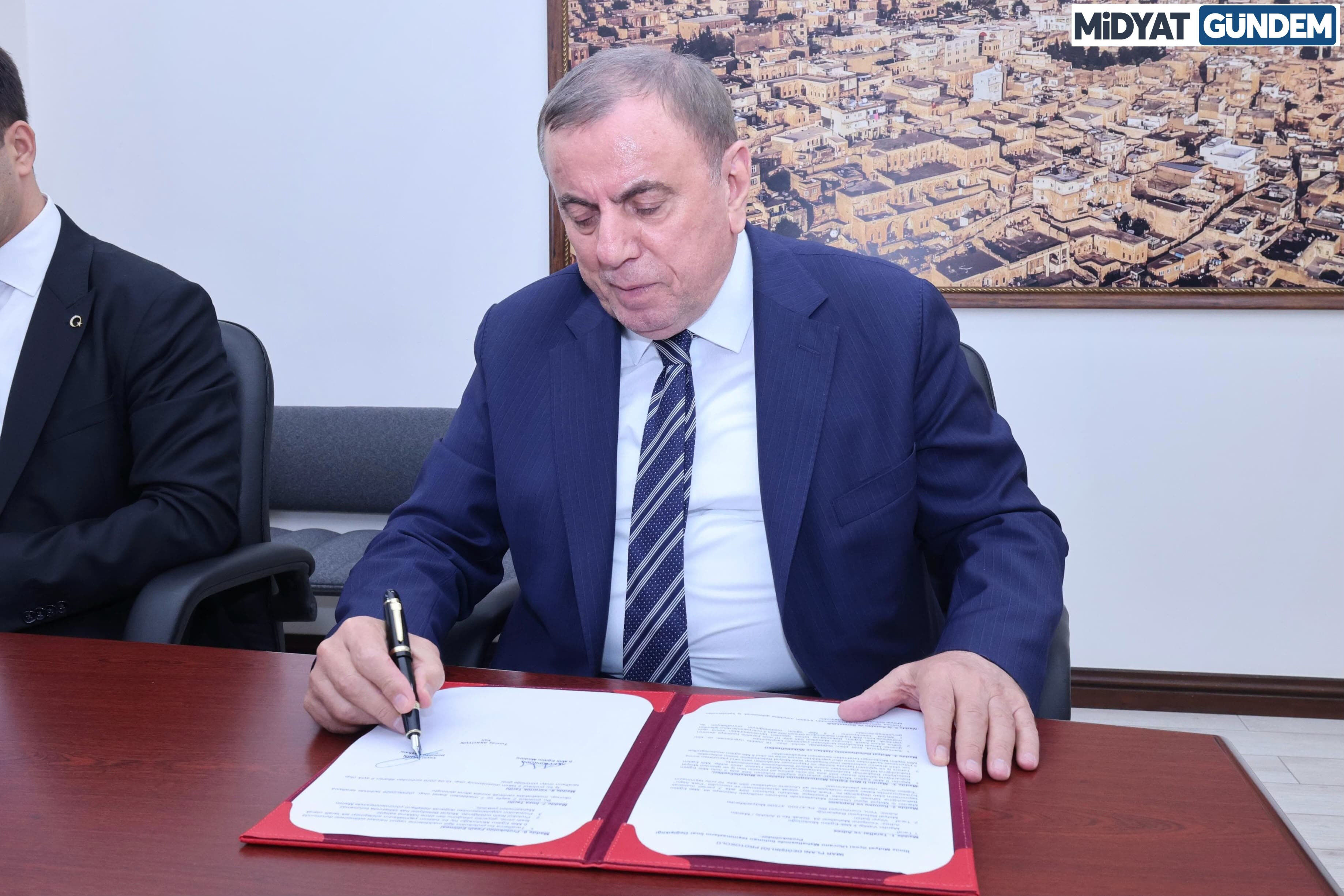 Şahin Ailesinden Midyat’a Eğitime Büyük Destek (4)