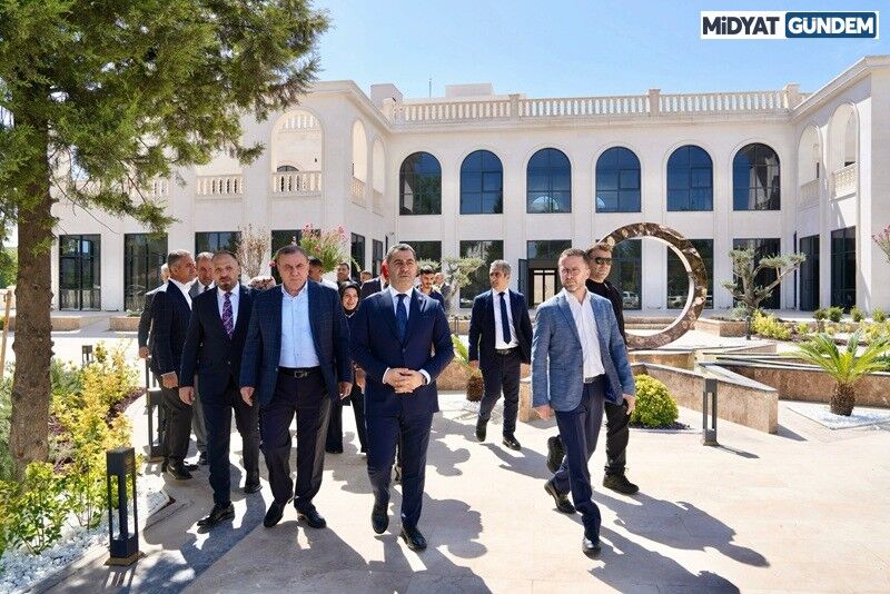 Türkiye Yüzyılı Buluşmaları Kapsamında Midyat’ta Yoğun Ziyaret Trafiği (4)