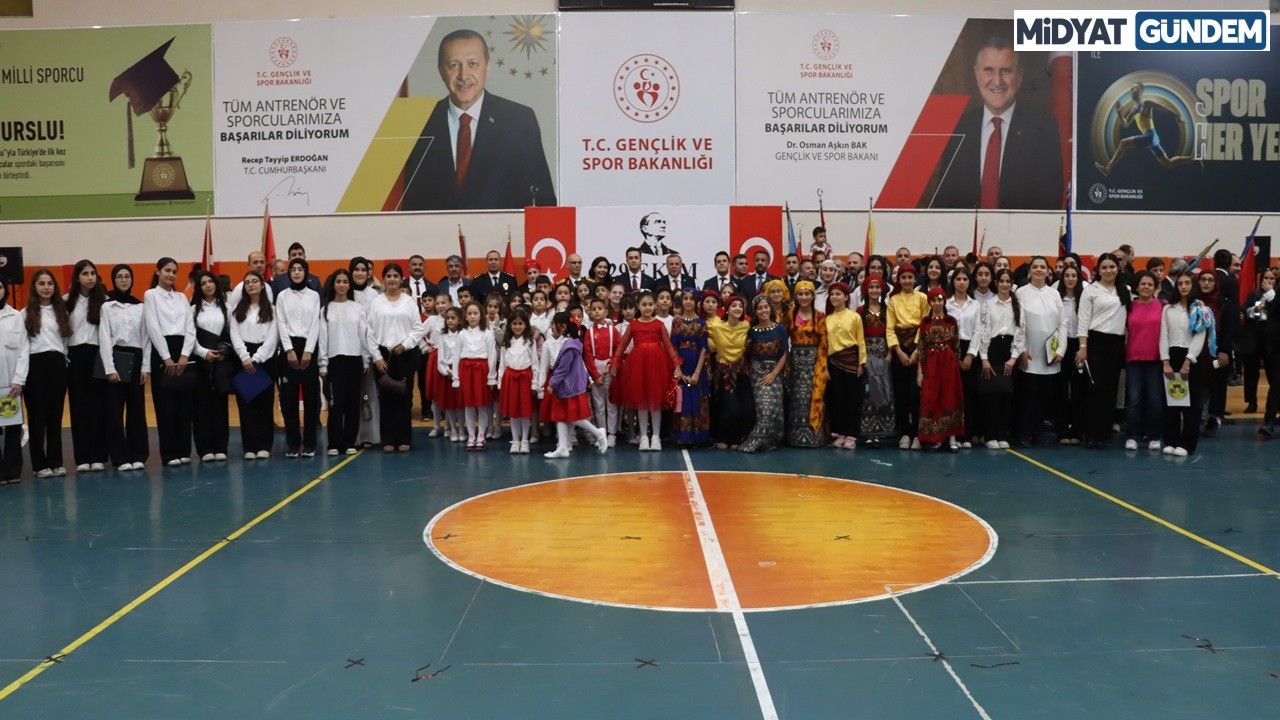 Midyat'ta 29 Ekim Cumhuriyet Bayramı Coşkuyla Kutlandı