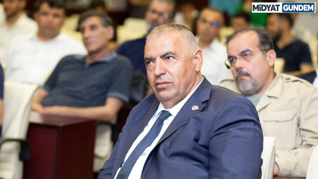 Tahir Gülebak’ın Gazetecilere Yeşil Pasaport Çağrısı (1)