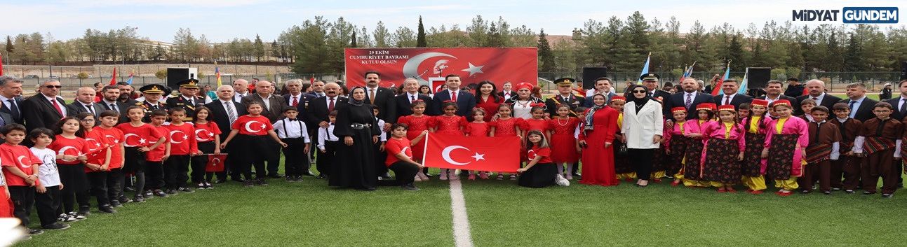 Midyat’ta 29 Ekim Cumhuriyet Bayramı'nın 102. Yılı Coşkuyla Kutlandı